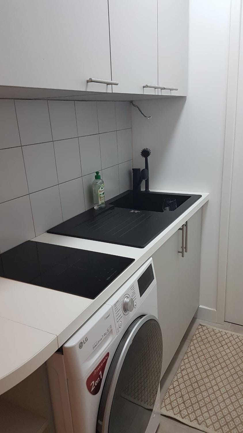 Studio cosy, quartier canal Saint-Martin Apartment in Paris