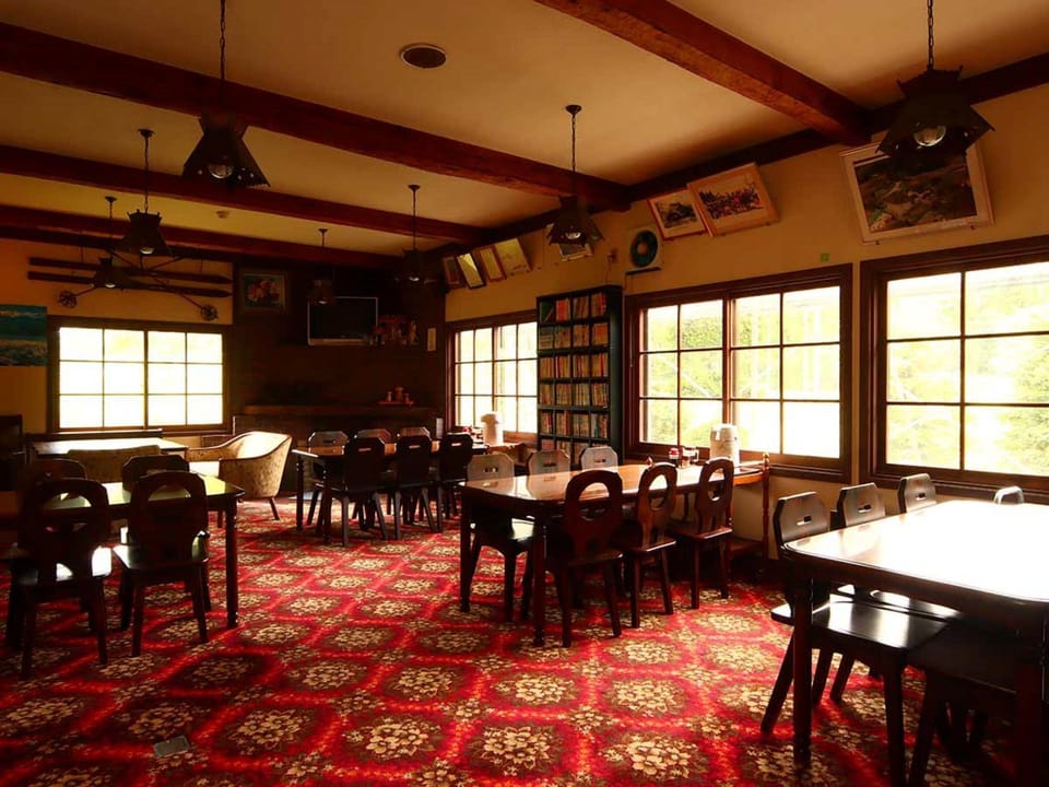 ロッヂ秀岳 Hotel in Hakuba