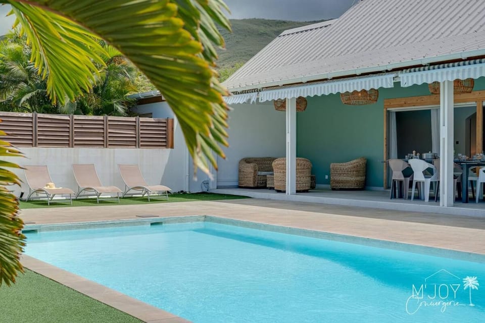 VILLA DES ORMEAUX idéale pour 18 personnes Villa in Saint-Paul