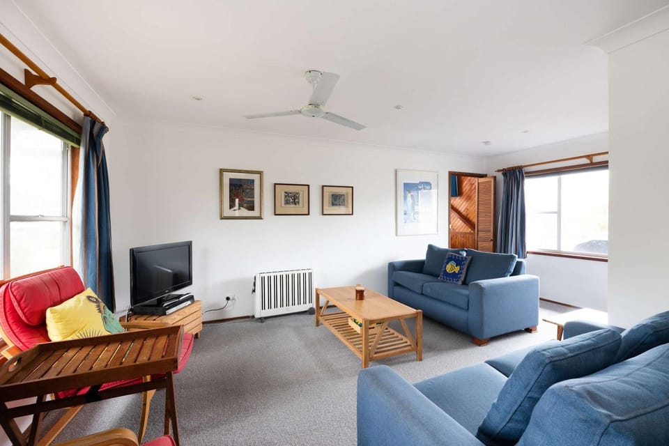 Seaview at Gannett House in Bawley Point