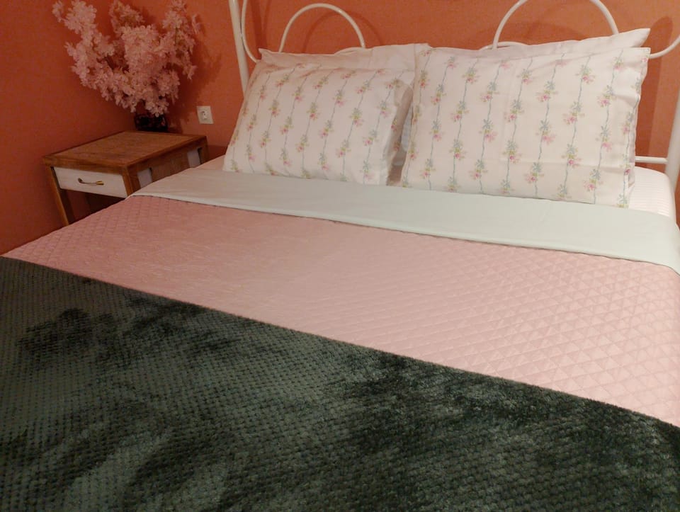 Spring, Bed