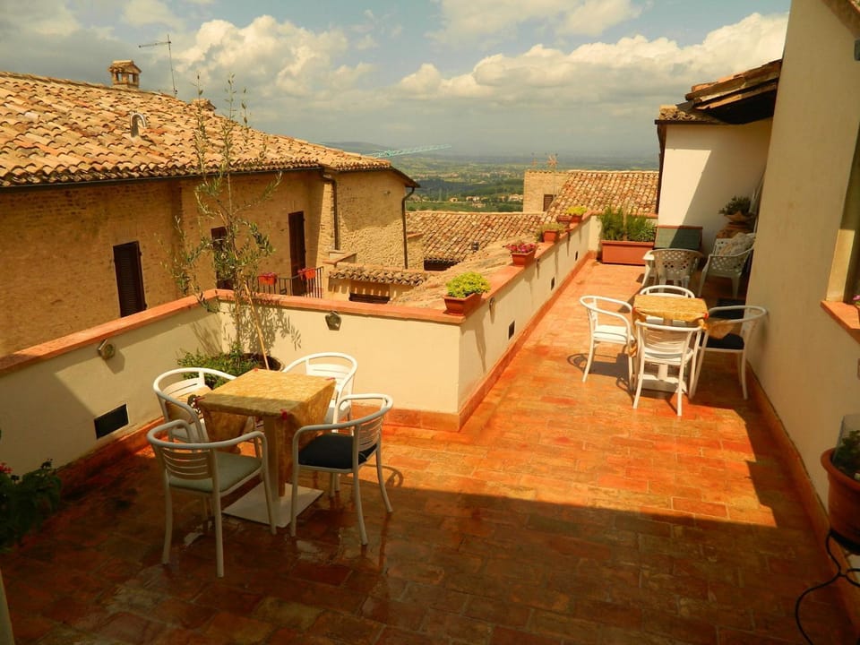 Palazzo Nanni Apartment in Montefalco