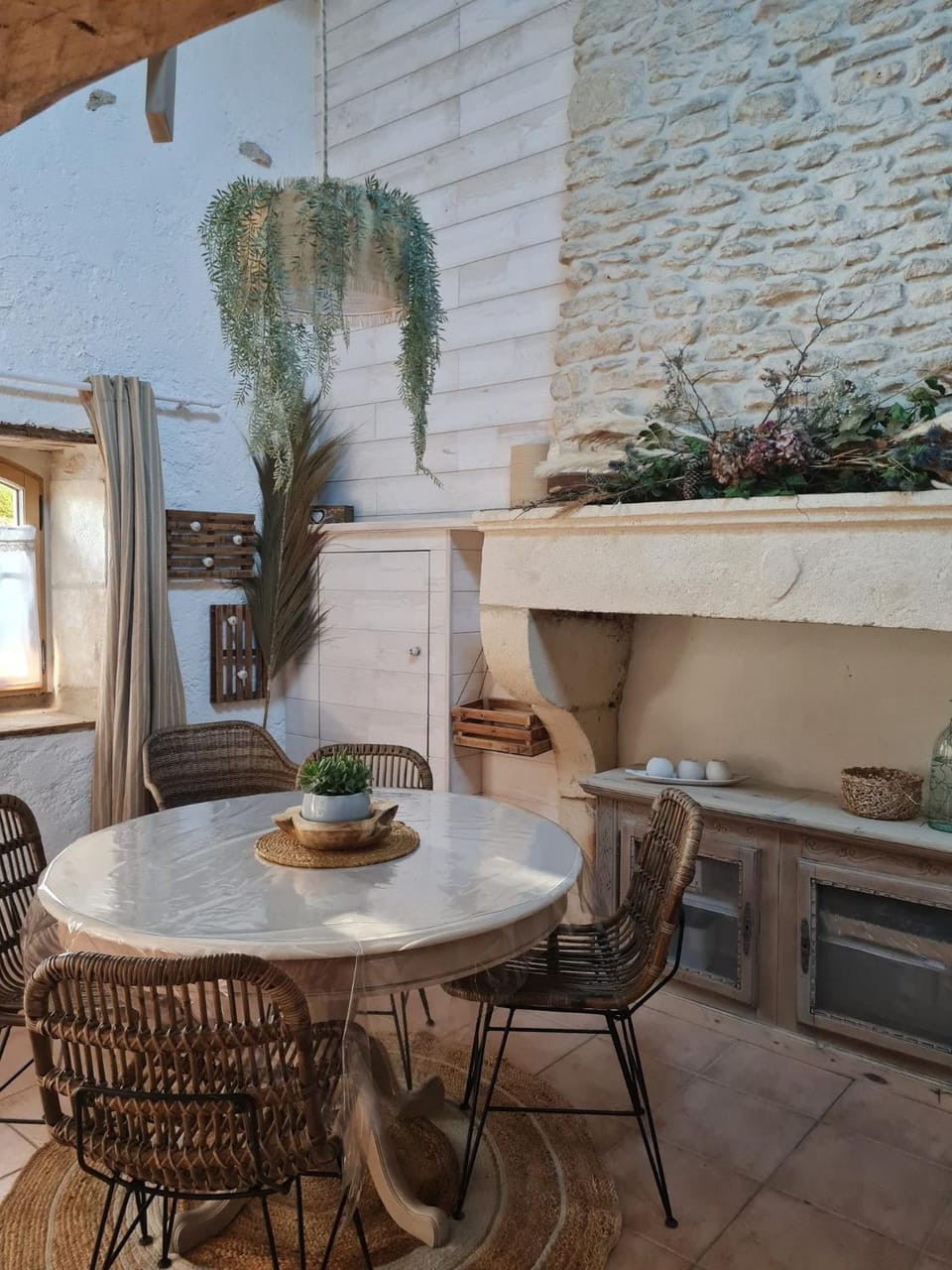 Property building, Living room