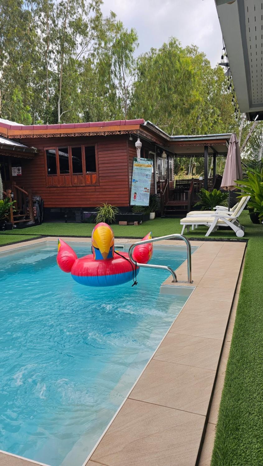 Property building, Swimming pool