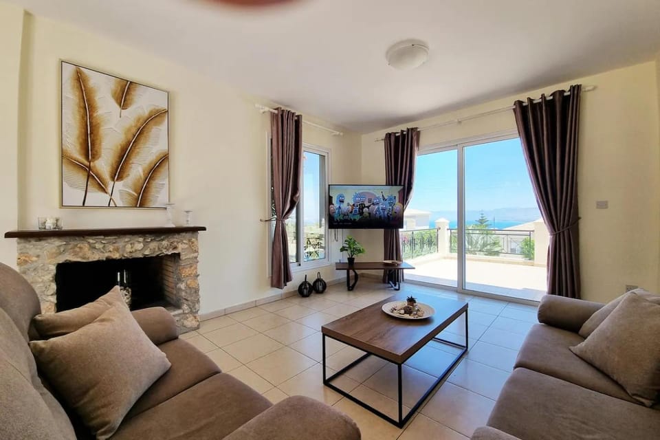 Communal lounge/ TV room, TV and multimedia, Living room, Seating area
