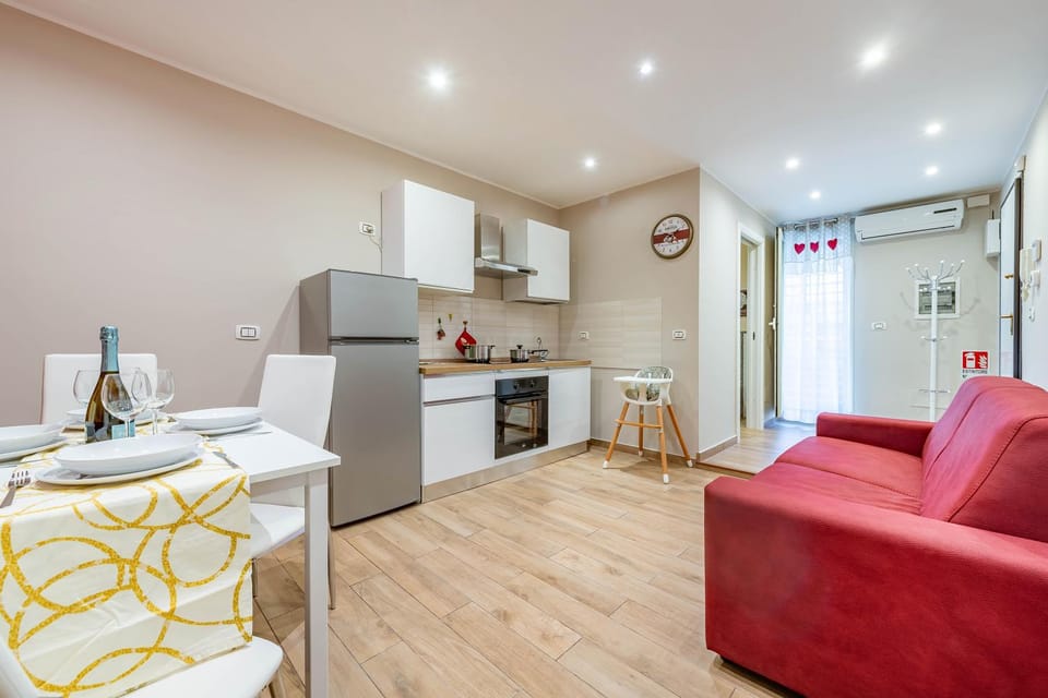 Kitchen or kitchenette, Living room, Dining area