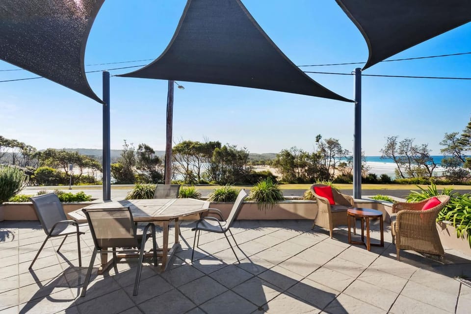 Dolphin Views House in Burrill Lake