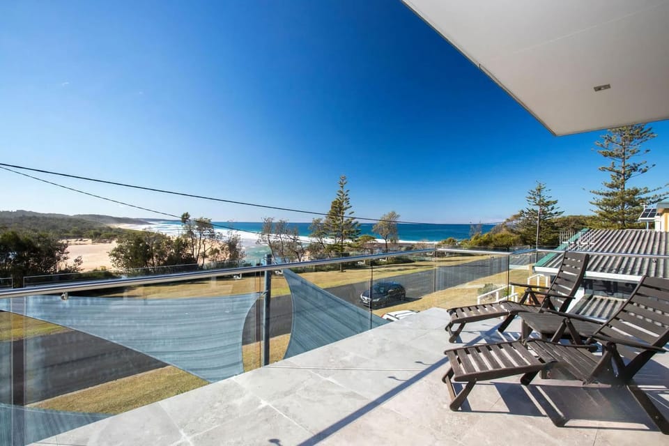 Dolphin Views House in Burrill Lake