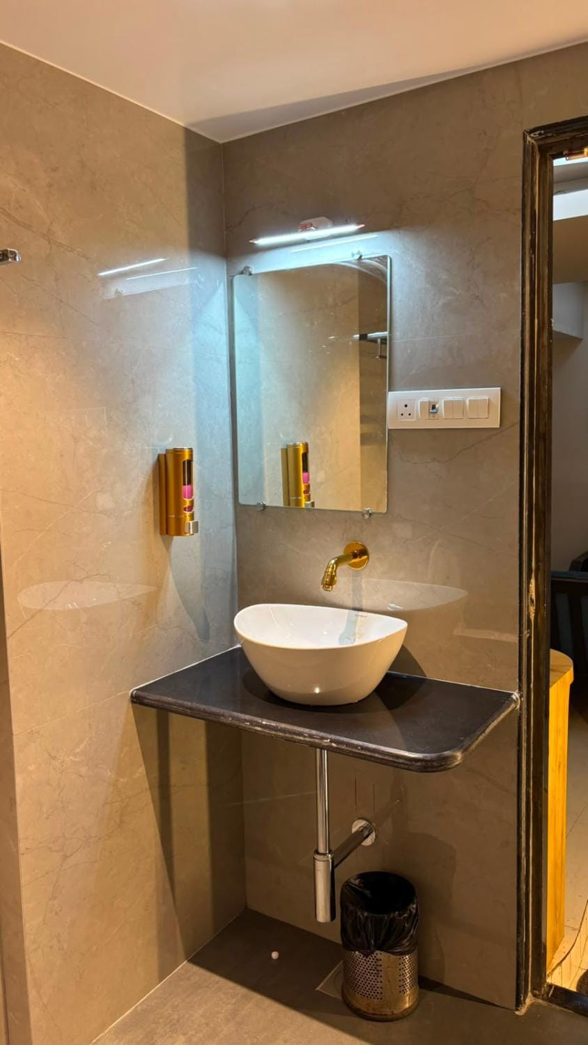 Hotel Grand Corp Inn, Near Nesco Exhibition Center Hotel in Mumbai