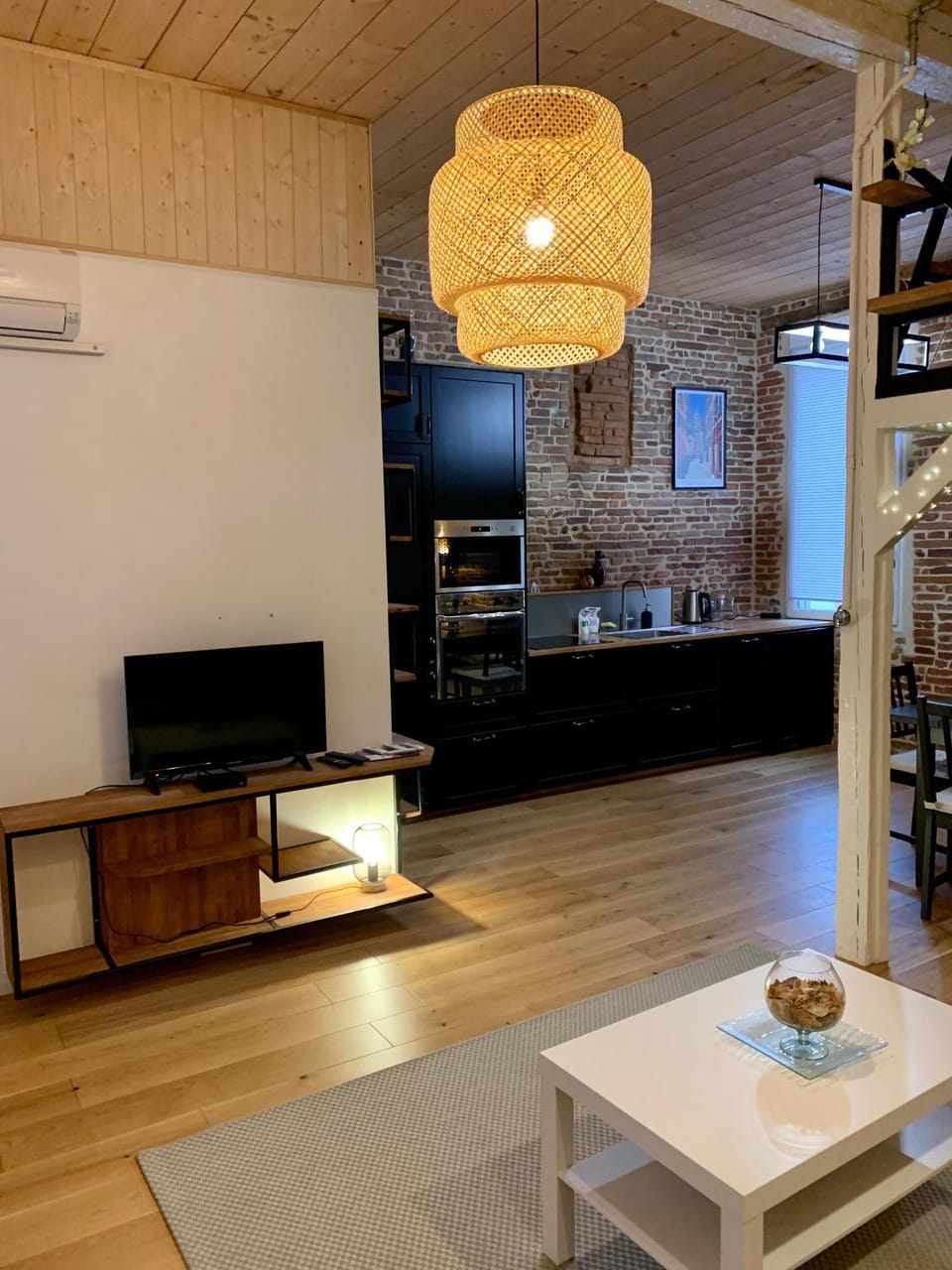 TV and multimedia, Kitchen or kitchenette, Living room, Seating area, Dining area, Evening entertainment, minibar