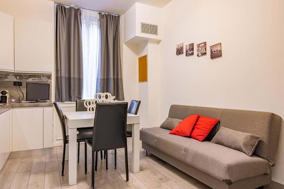 Guest Planet Elegant Flat M2 Buenos Aires Loreto Apartment in Milan