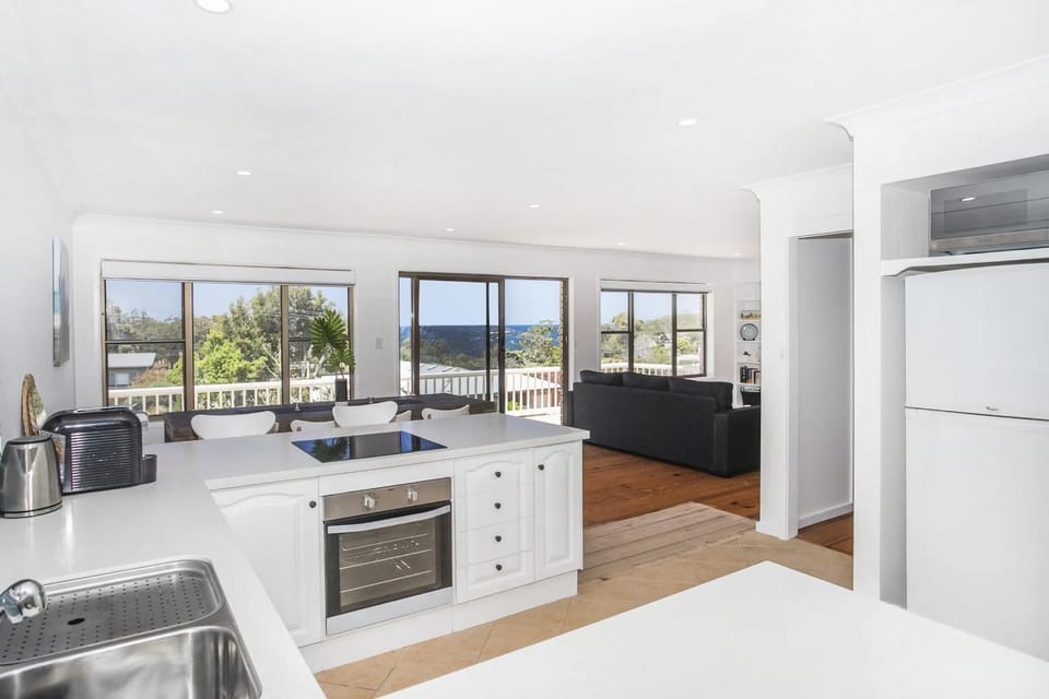 Vue Sur La Mer House in Mollymook