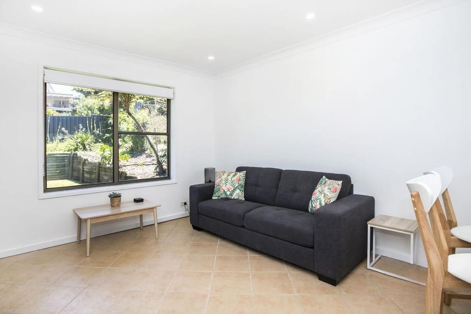 Vue Sur La Mer House in Mollymook