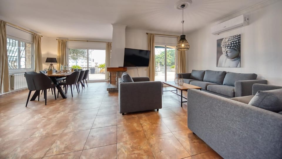 Property building, Living room