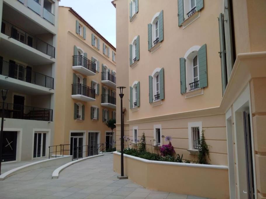 New development Place des Lices Apartment in Saint-Tropez