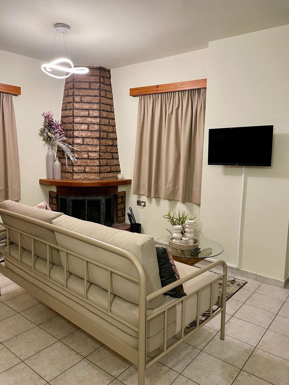 Διαμέρισμα center Apartment in Peloponnese, Western Greece and the Ionian
