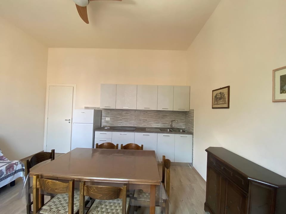 Kitchen or kitchenette, Living room, Dining area