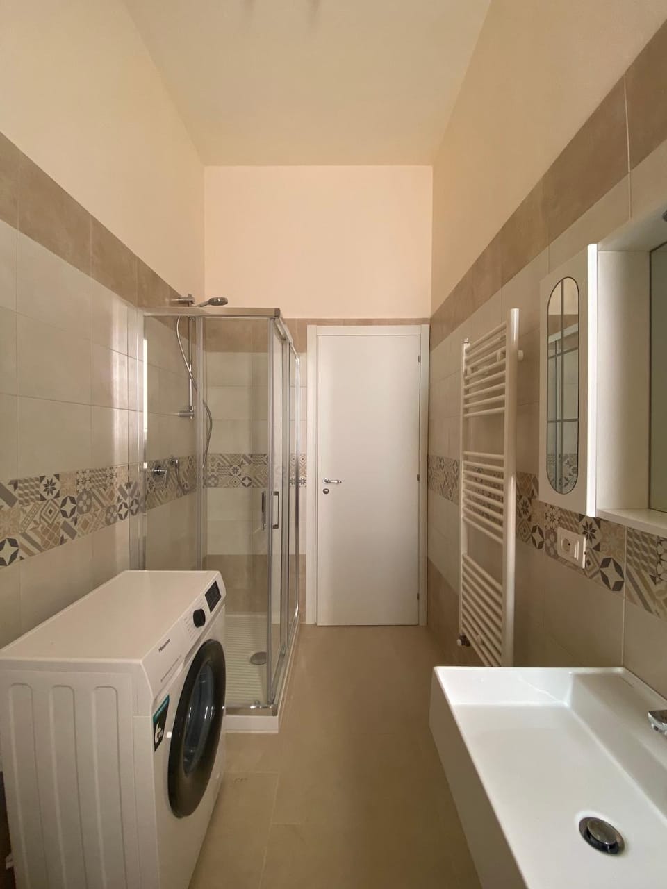 Shower, Bathroom, washing machine