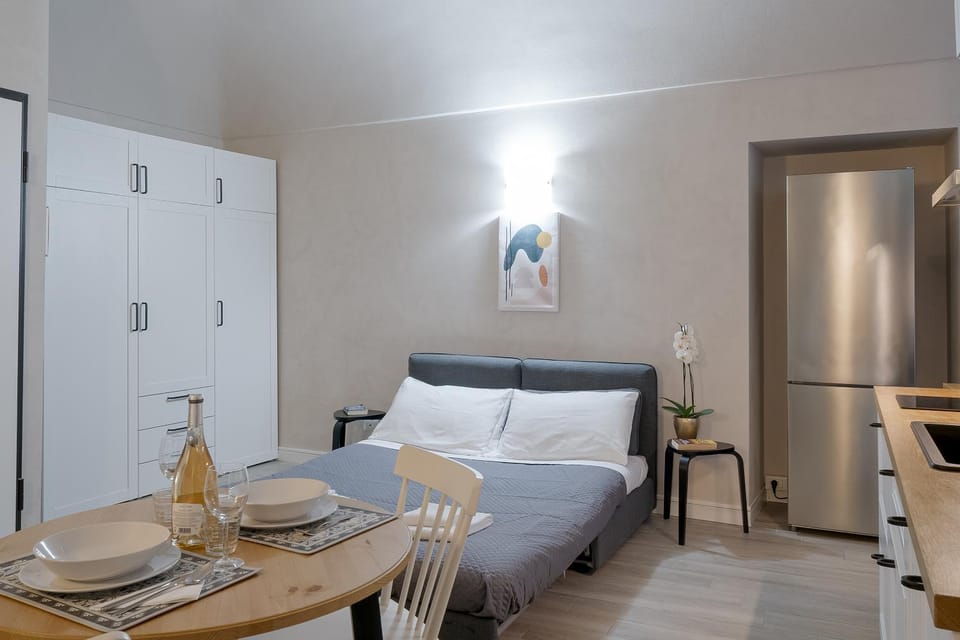 Kitchen or kitchenette, Photo of the whole room, Seating area