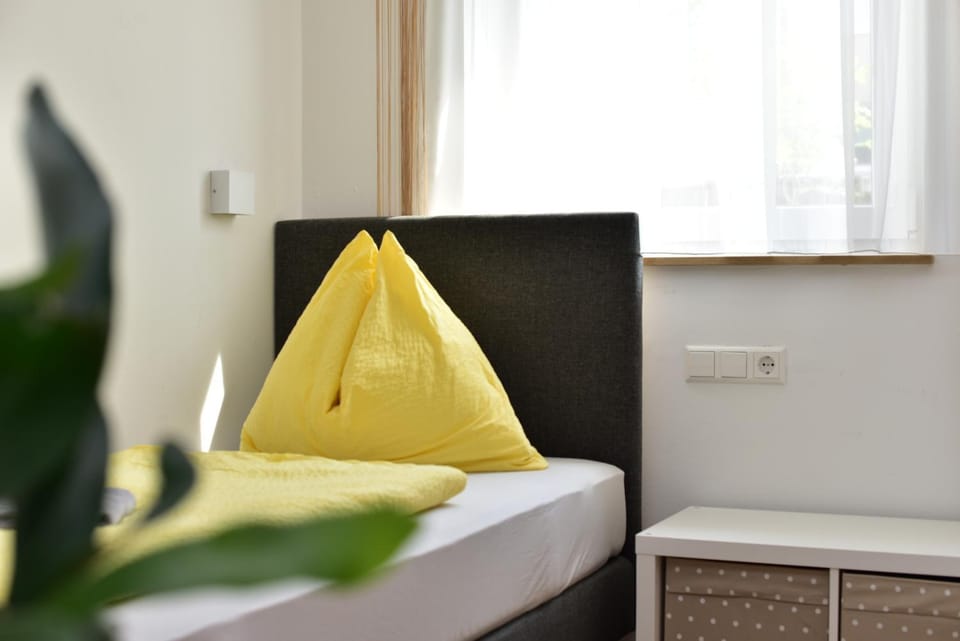 Ferienwohnungen und Zimmer Yassi Bed and Breakfast in Spielberg