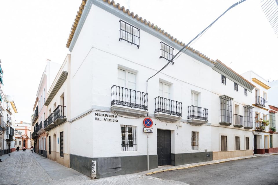 Property building, Day, Neighbourhood, Location