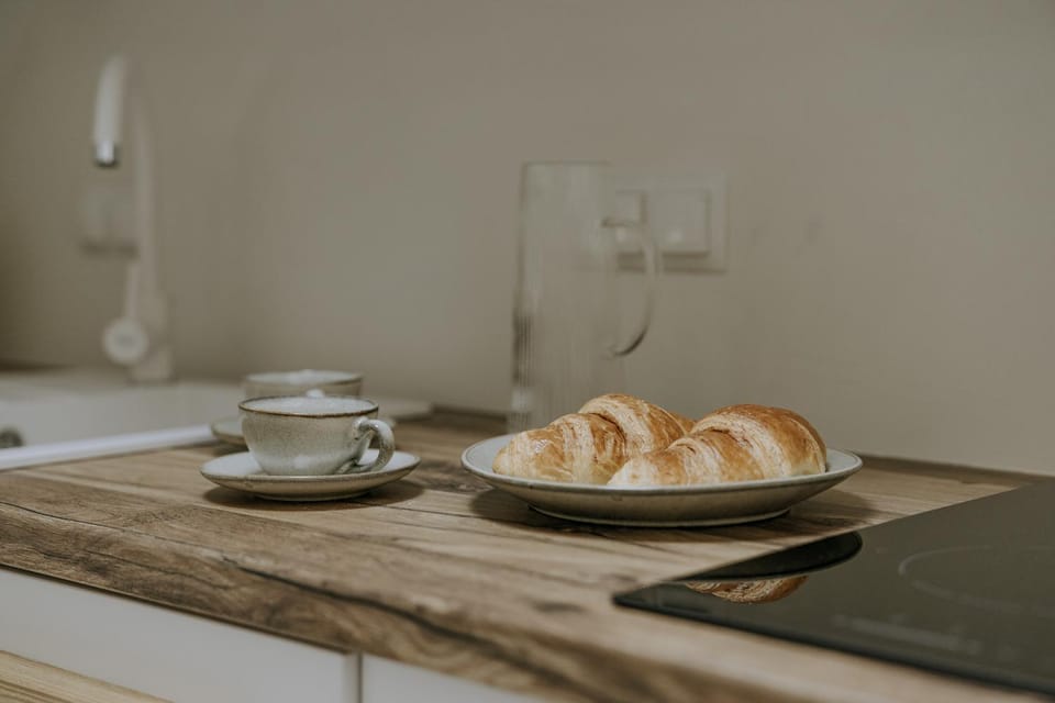 Kitchen or kitchenette, Food