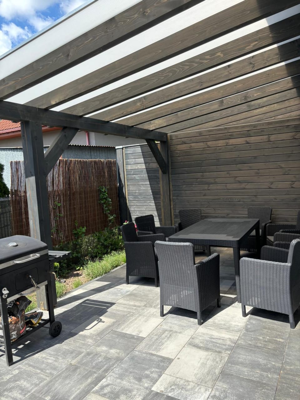 Prestige House Targi Kielce Cedzyna Zalew Apartment in Poland