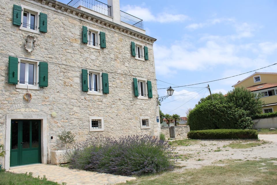 Property building, Landmark view