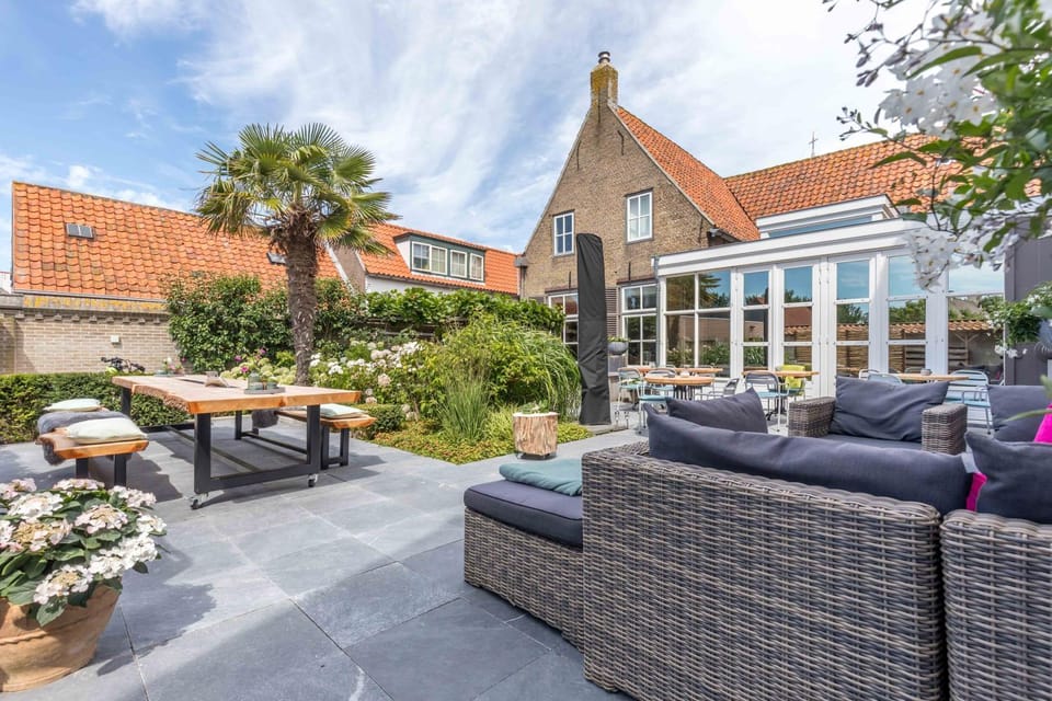 Garden, Balcony/Terrace