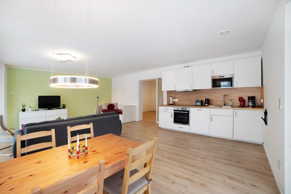 Property building, Kitchen or kitchenette, Living room