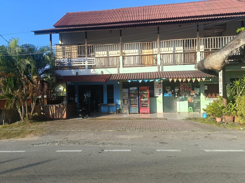 Cahaya Wooden Studio Motel in Kedah