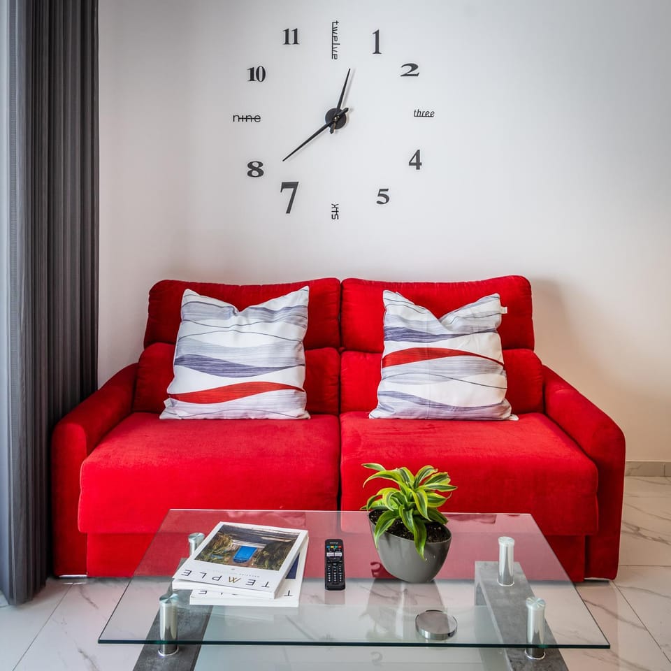 Urban Downtown Den in St Julians Apartment in Saint Julians