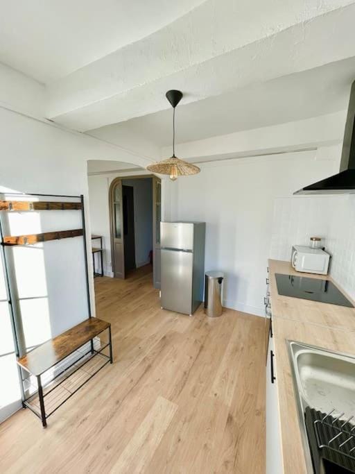Kitchen or kitchenette, minibar, pet friendly, stove
