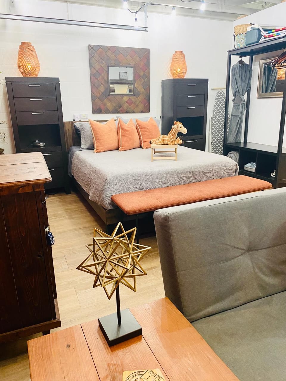 Ultimate Man Cave Garage studio minutes to Whatever YOU do House in Tampa
