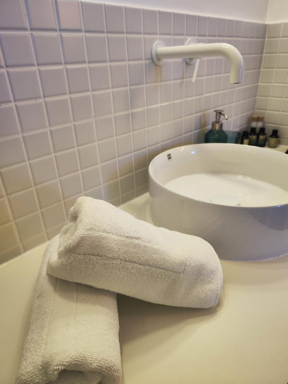 Bathroom, towels