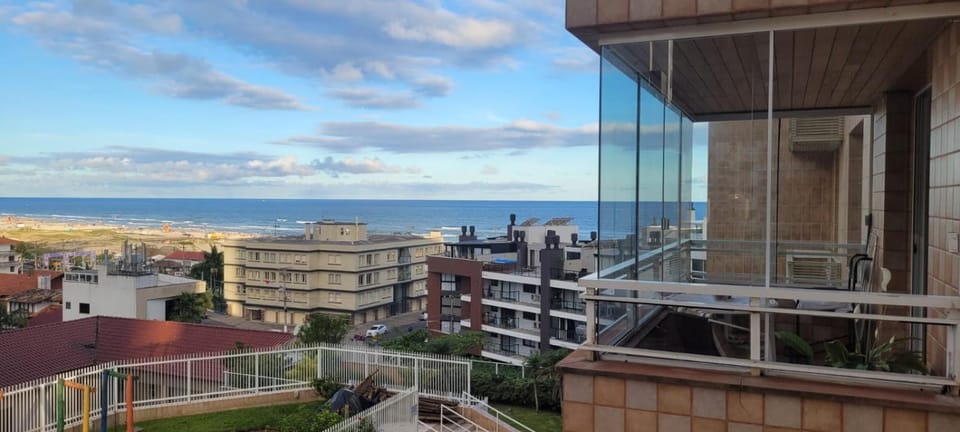 Dunas Flat 405 com vista mar, limpeza diária e roupas de cama e banho Apartment in State of Santa Catarina