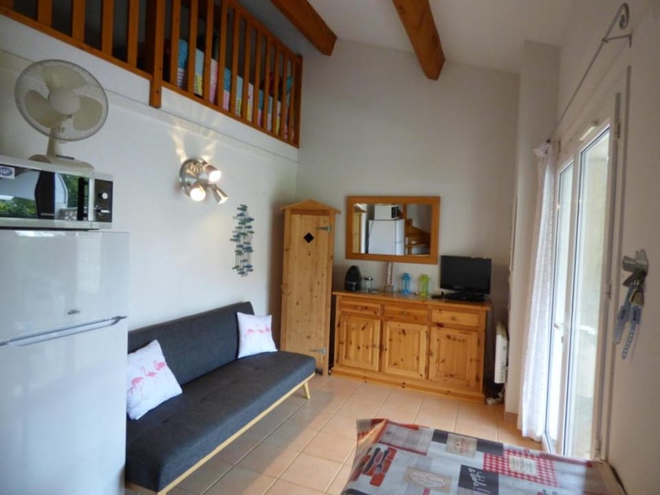 Maison de vacances dans résidence MARINES avec piscine commune, 4 couchages, 250 m de la mer à PORTIRAGNES Plage LRMA4 Villa in Portiragnes