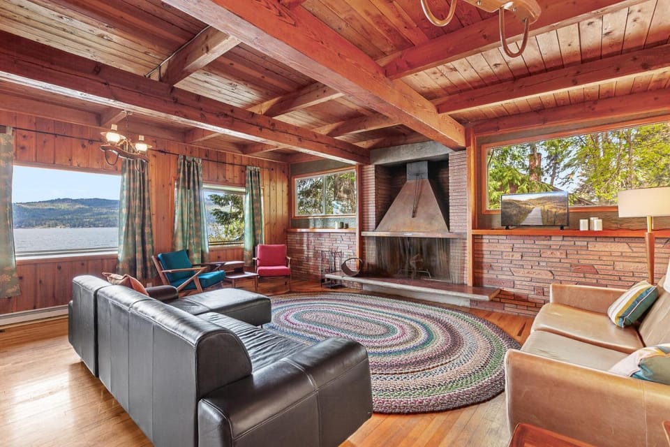 Sunnyside Cabin Coeur d' Alene ID Cabin in Kootenai County