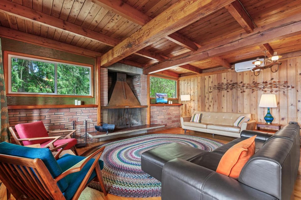 Sunnyside Cabin Coeur d' Alene ID Cabin in Kootenai County