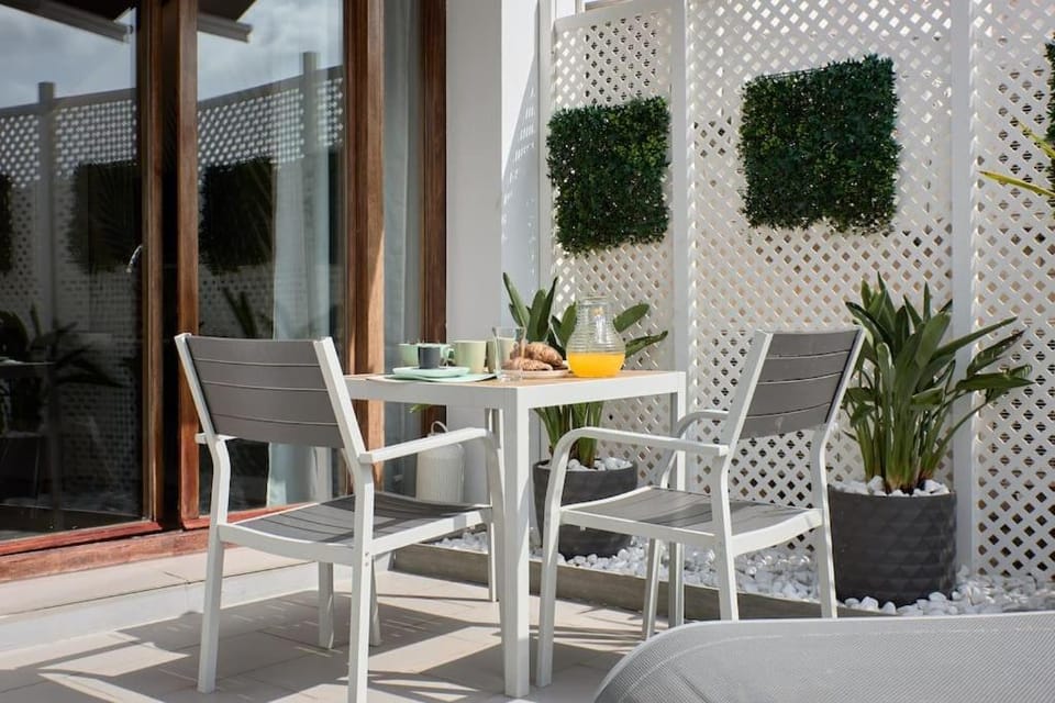 Sunny Cozy Penthouse with a Terrace at Plaza del Carmen Apartment in Valencia