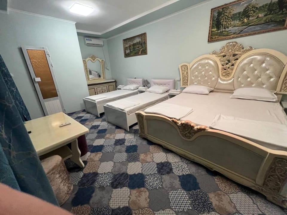Uncle kolya Dyadya Kolya Hotel in Europe