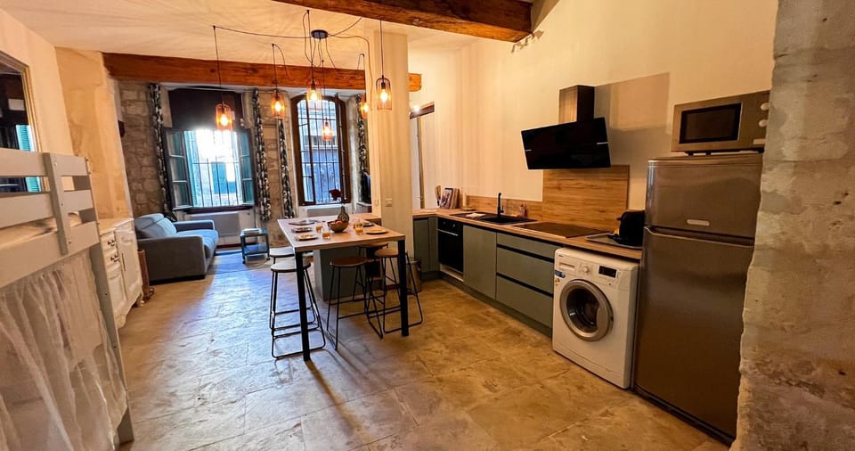 TV and multimedia, Kitchen or kitchenette, Dining area, washing machine