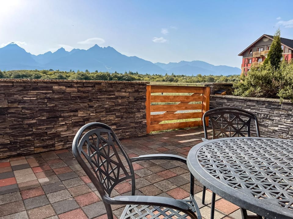 Natural landscape, View (from property/room), Balcony/Terrace, Mountain view