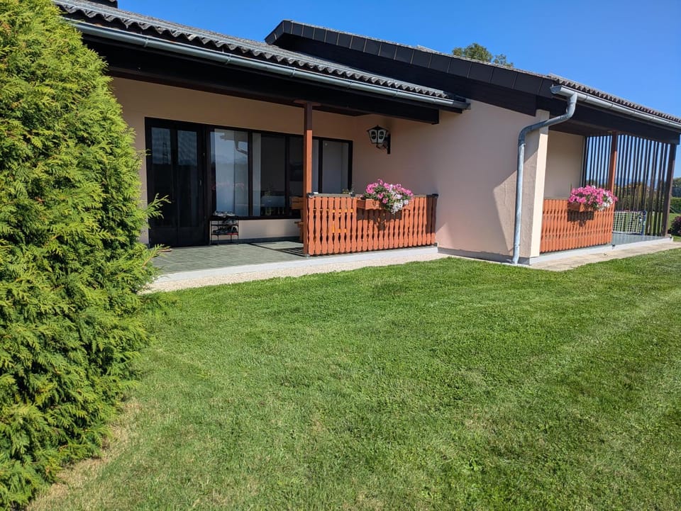 Bungalows Bergpanorama House in Carinthia, Austria