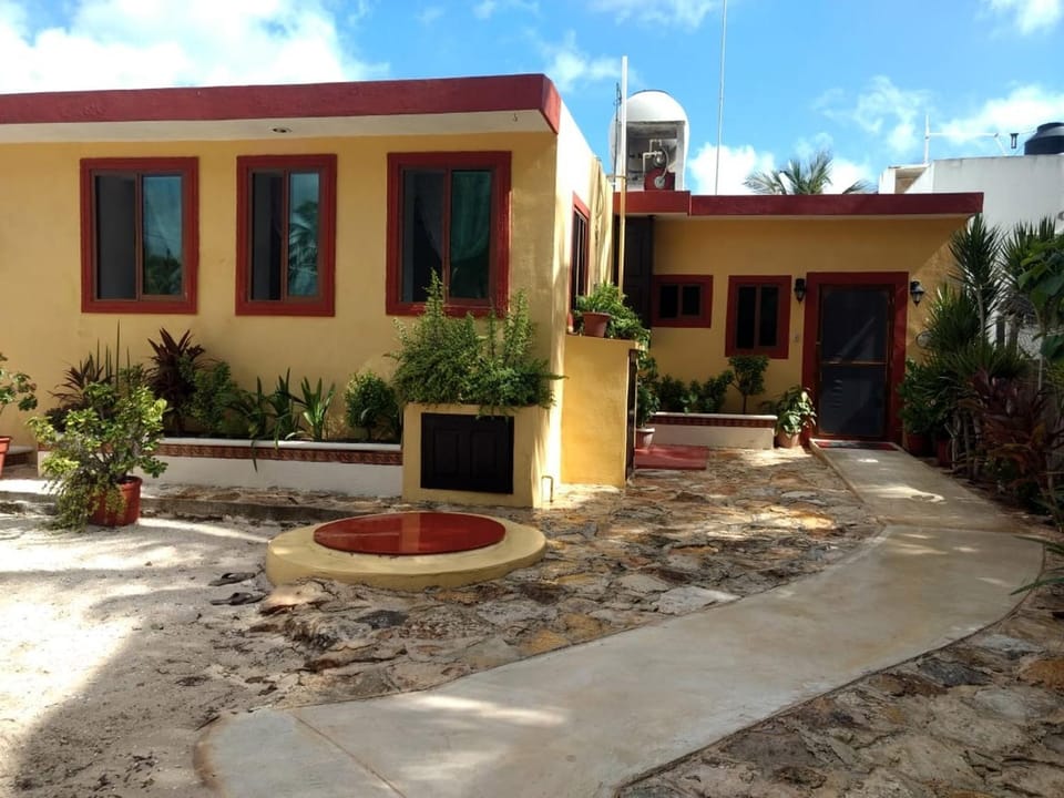 Facade/entrance, Facility for disabled guests, acessibility