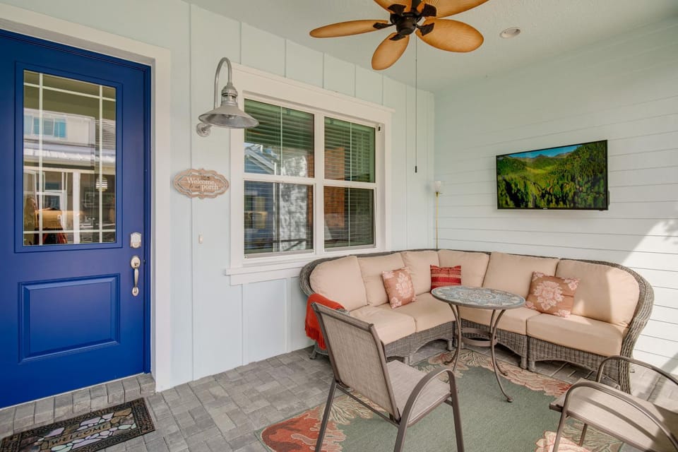 Beautiful Naples Getaway w/ Pool Access! House in Collier County