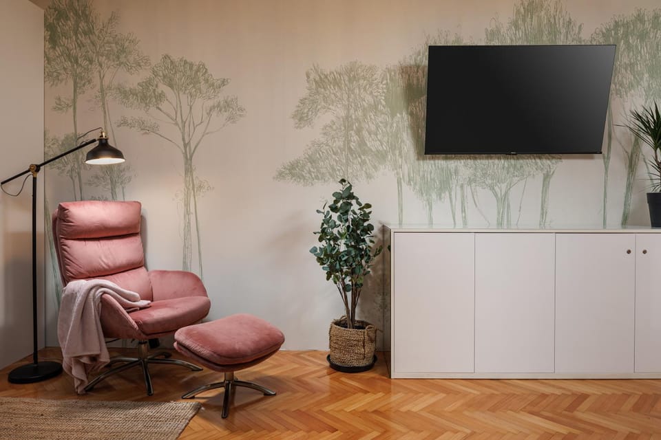 TV and multimedia, Living room, Seating area