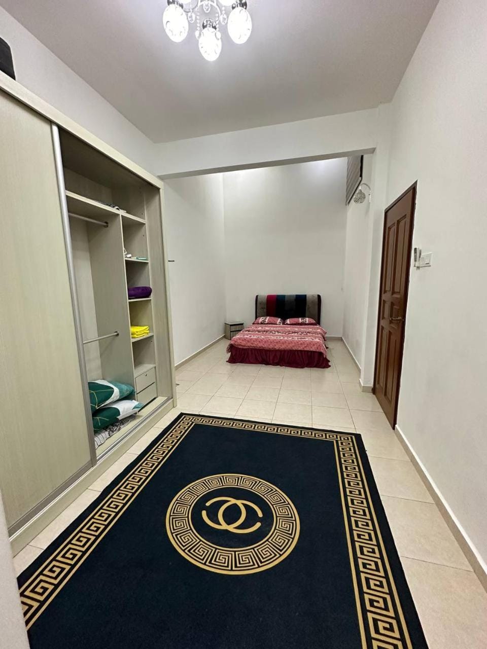Bed, Bedroom, flat iron, wardrobe, air conditioner