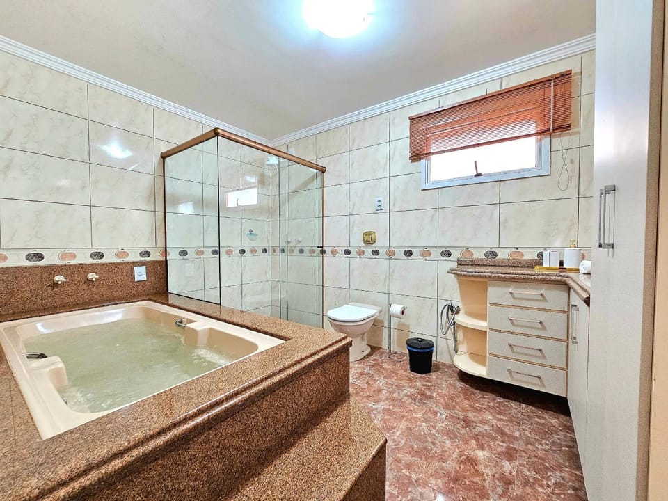 Casa 4 quartos Piscina prox Paraguai e Itaipu House in Foz do Iguaçu