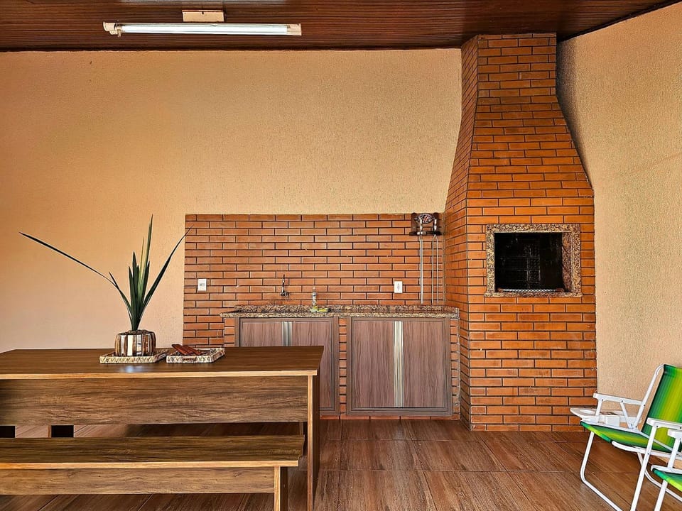 Casa 4 quartos Piscina prox Paraguai e Itaipu House in Foz do Iguaçu